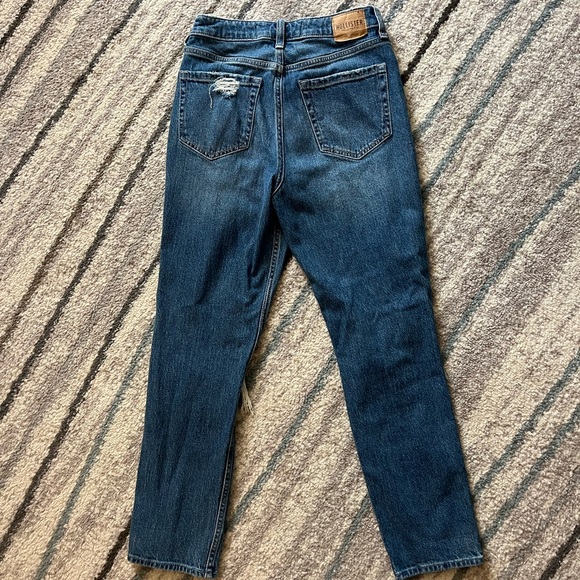 Hollister Ultra High-Rise Mom Jean Vintage Stretch - Picture 2 of 3